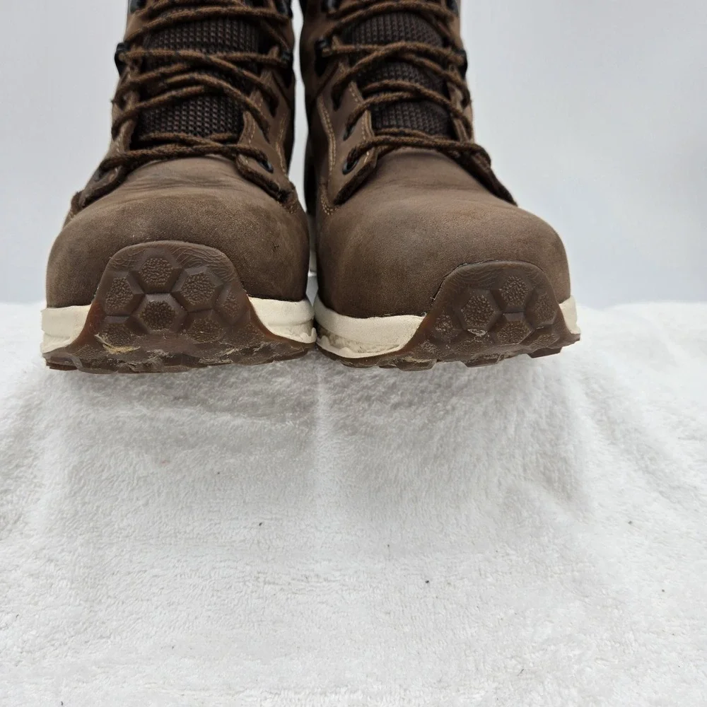Red Wing Shoes usual signs